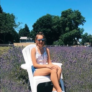 Meet your Posher, Daniela